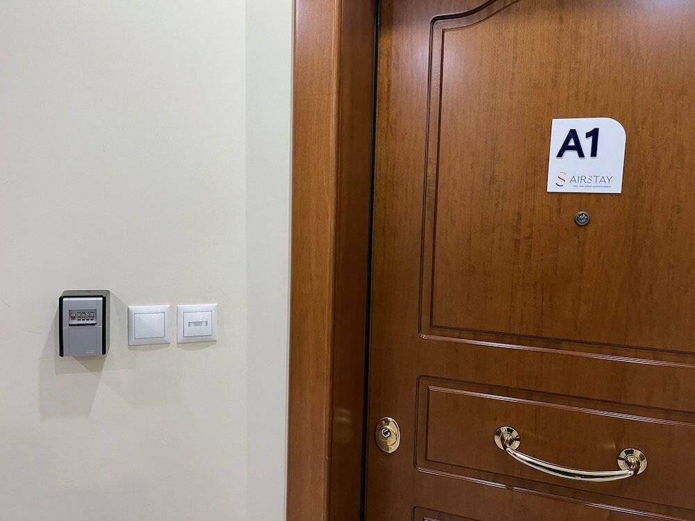 Фото Hector Apartment Airport