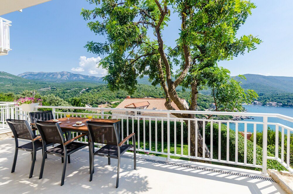 Фото Apartments Sara