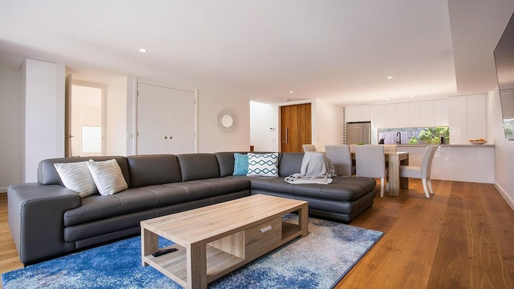 Фото Your Luxury Escape - Ocean Sapphire