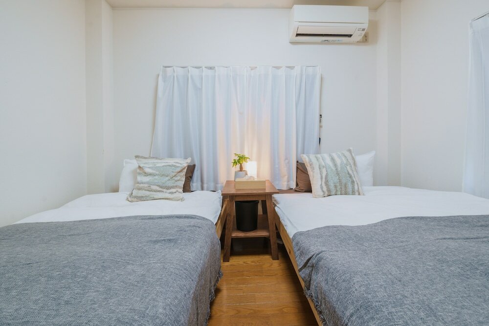 Фото White Space