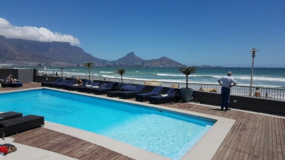 Hotel Lagoon Beach 137a, Capetown, photo