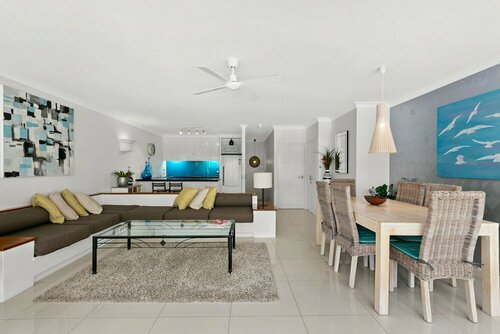Гостиница Belle Escapes - Absolute Beachfront Apartment Alamanda Resort “28” в Палм-Кове