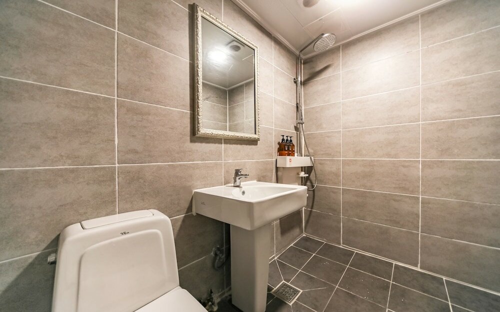 Фото Pohang Daedodong White