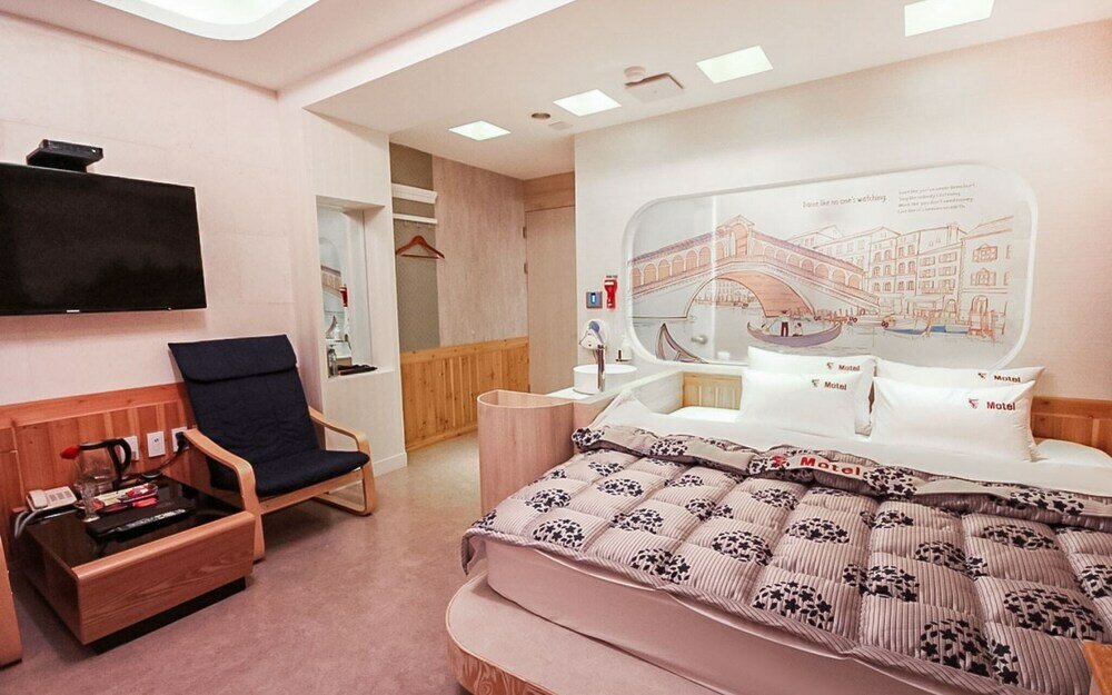 Фото Changwon Sangnam-dong Tong