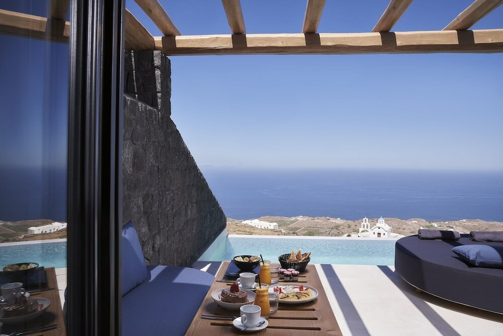 Фото Brilliance Suites - Adults Only