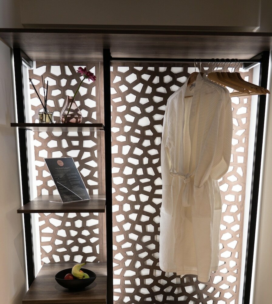 Фото Athens Ivy Suites