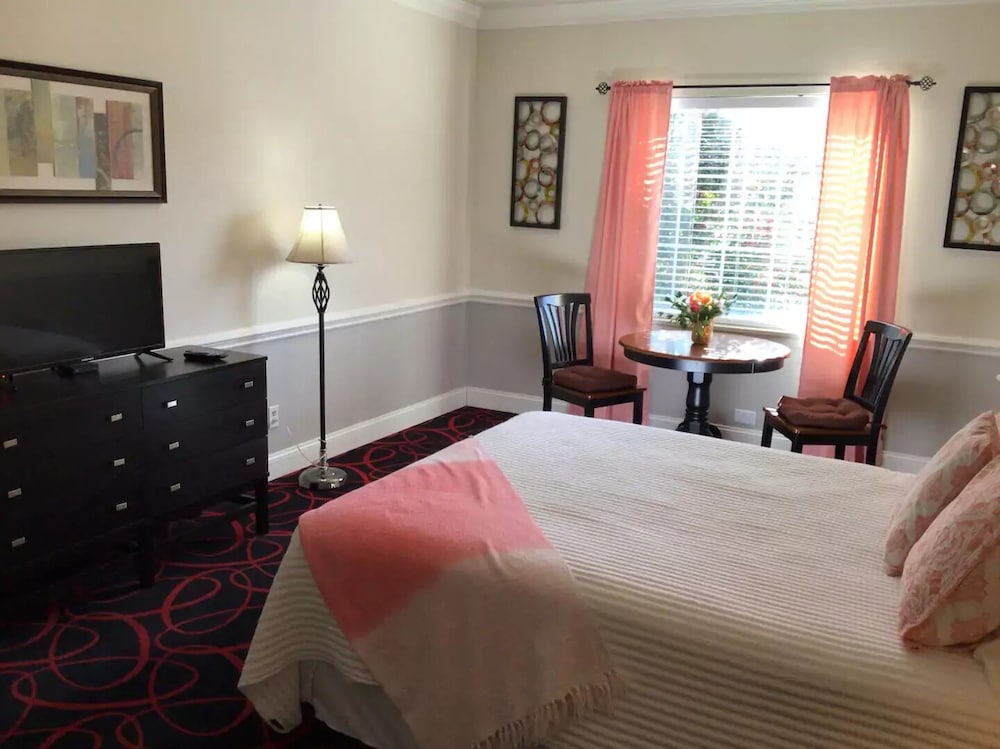 Фото The Residences At Windsor