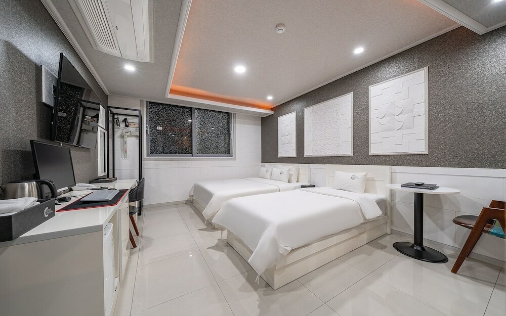 Фото Incheon Crystal Hotel