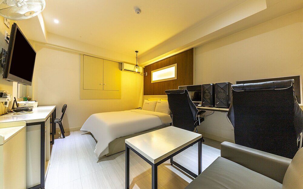 Фото Daejeon Yongjeon Good Time