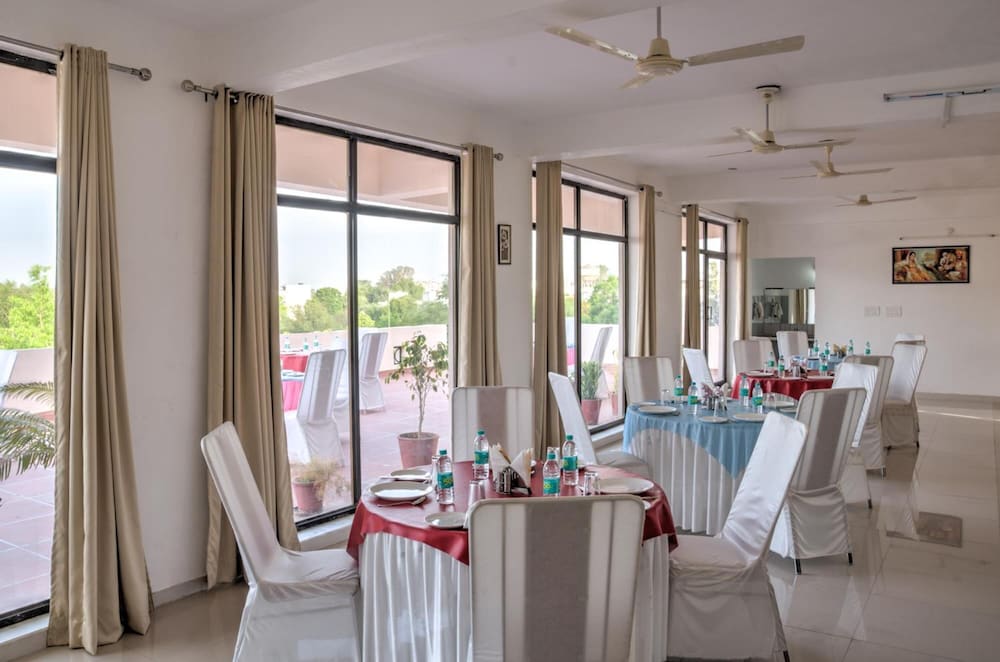 Фото The Park Classic Udaipur