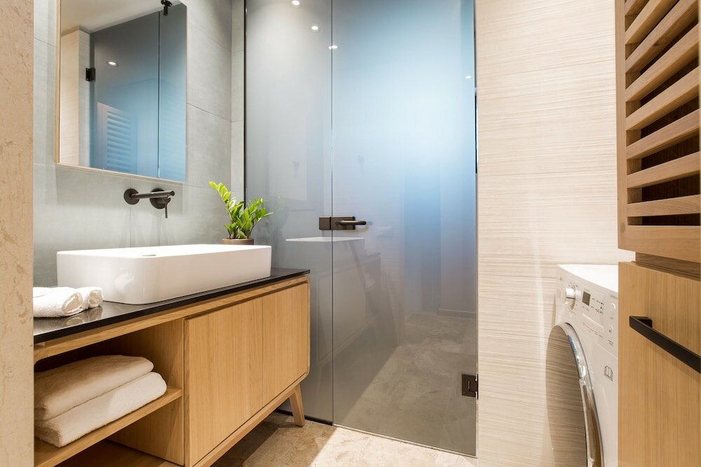 Фото House 8 - Heart of Old Town w Parking