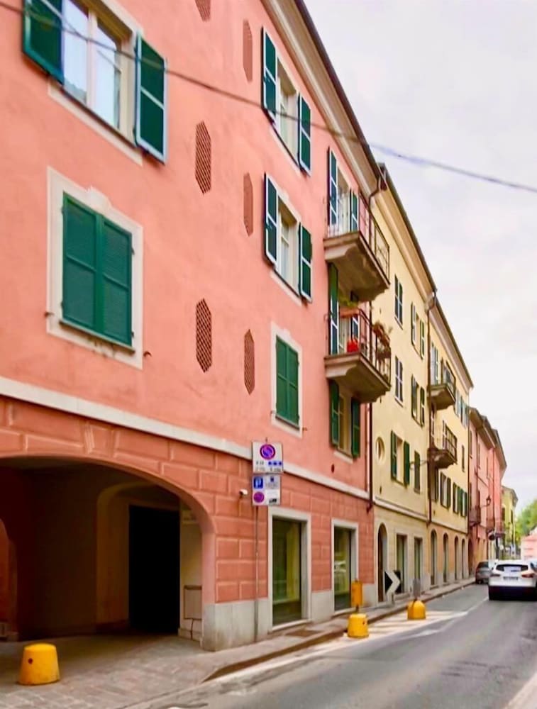 Фото Hh Serravalle