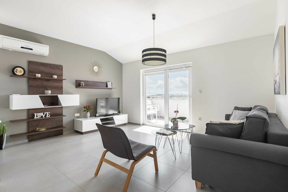 Фото Apartments Villa Salona Sky