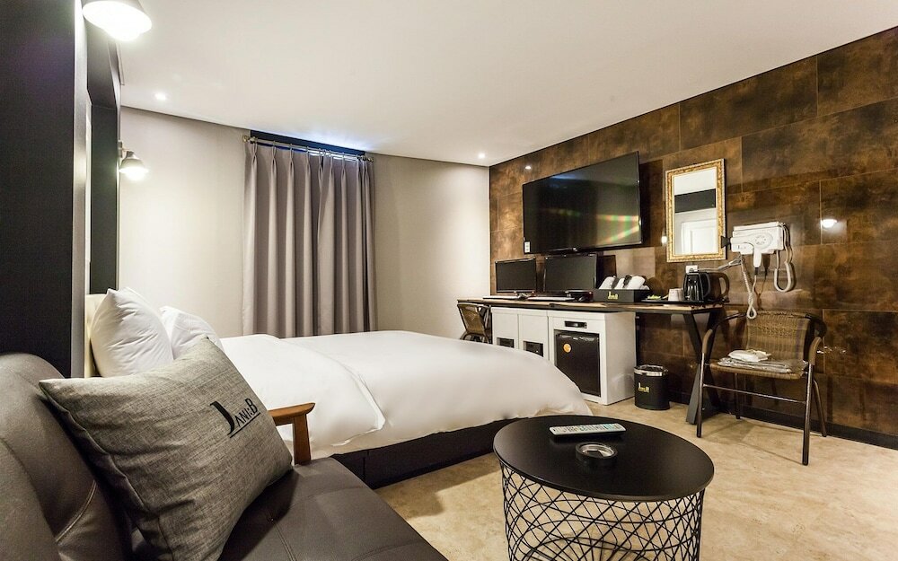 Фото Suwon Johnny B