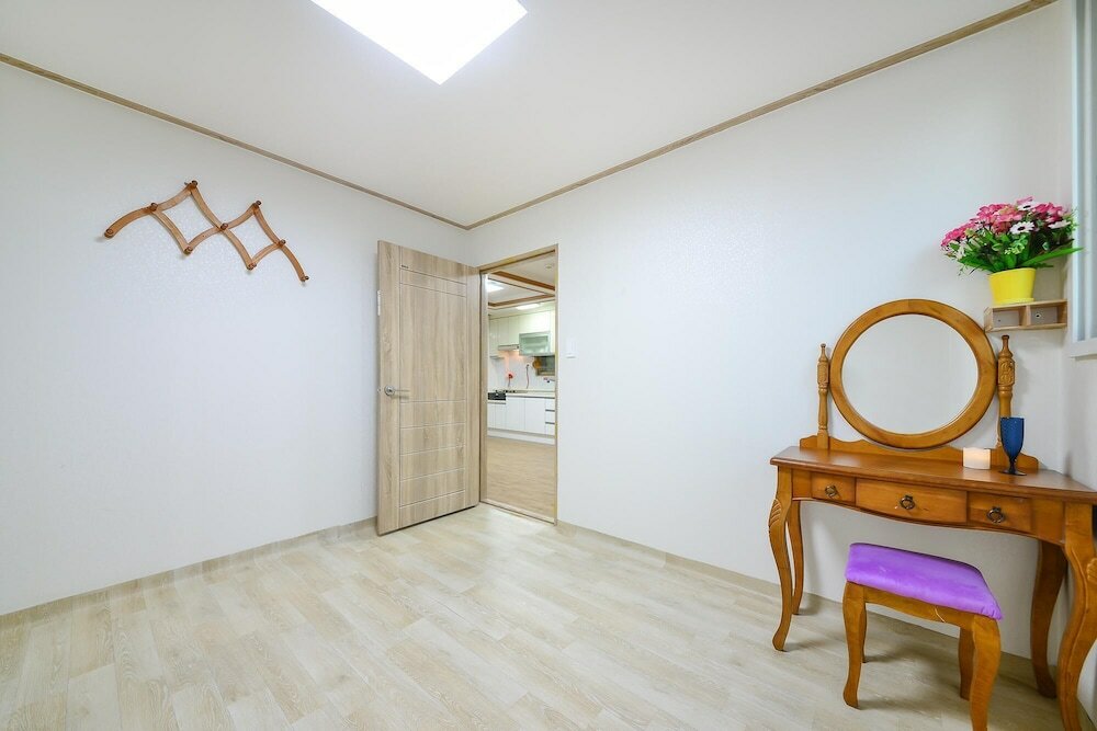 Фото Ganghwa Punggyung Gryujineon zip Pension