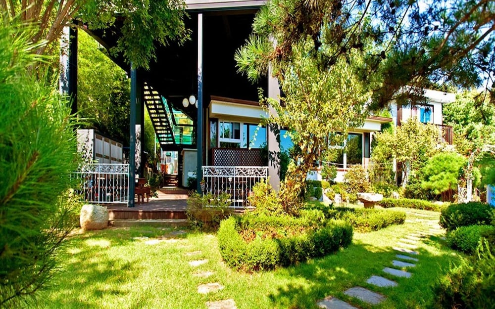 Фото Ganghwado Baobab Pension