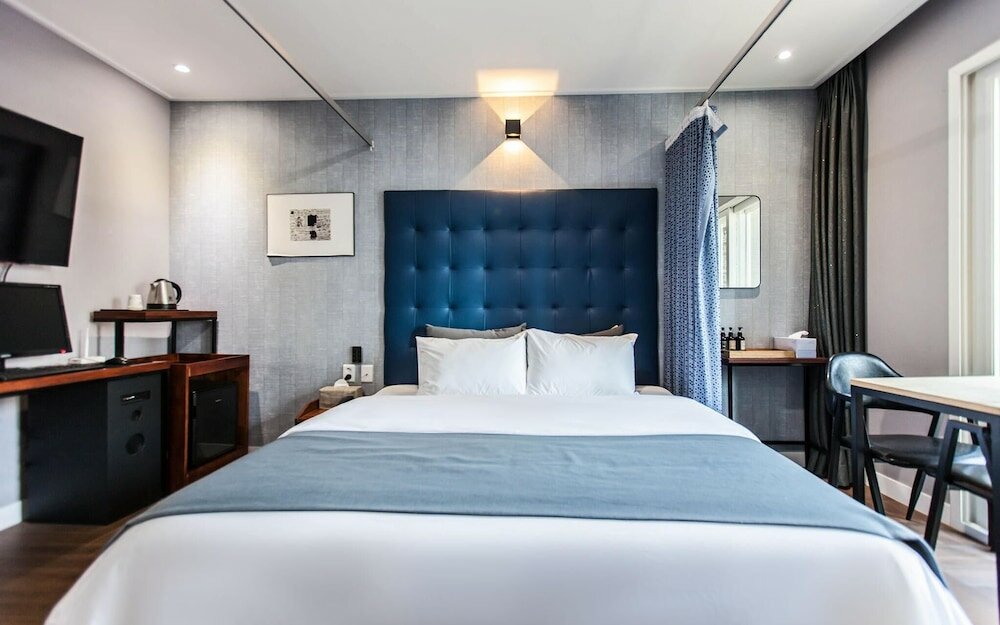 Фото Changwon Jinhae Yongwon Brown Dot Hotel