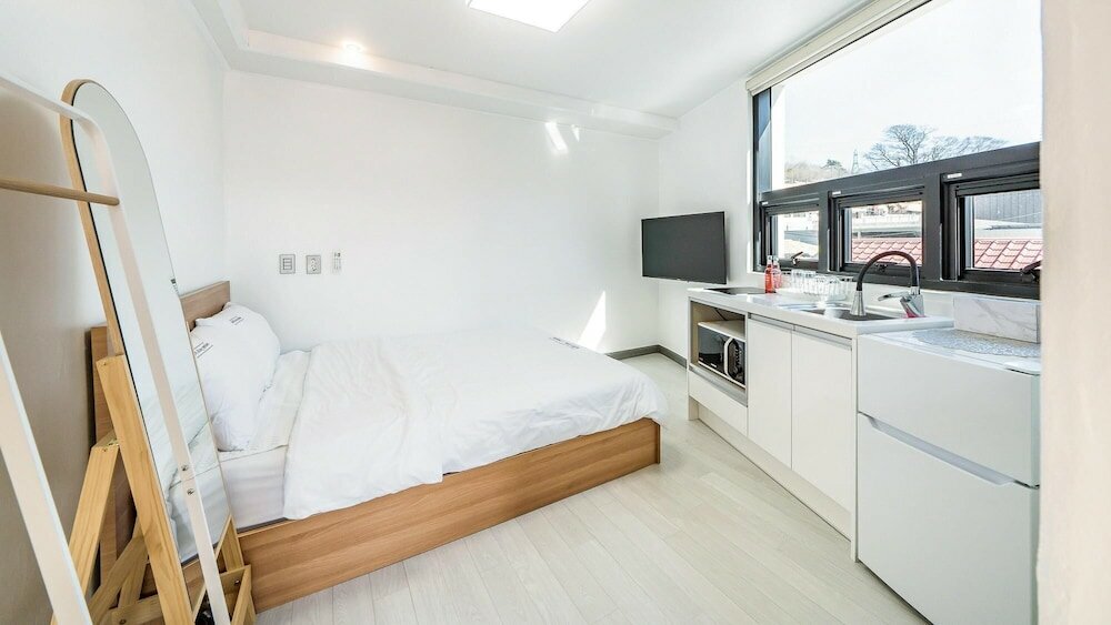 Фото Yeosu Nangmanstay Pension