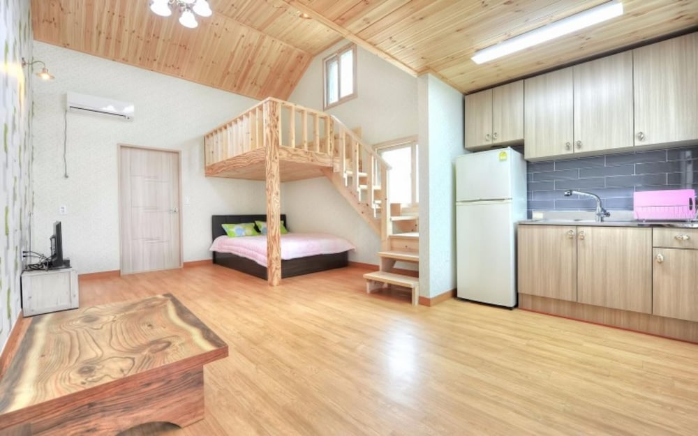 Фото Yangyang Pool&valley Camping Place