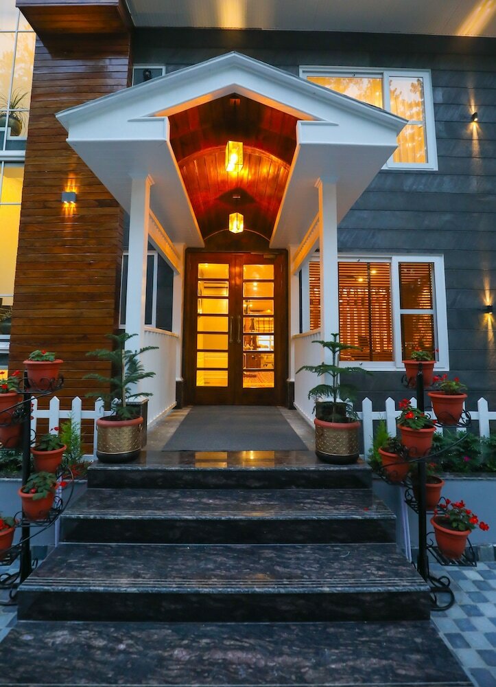 Фото Clarkes hotel, A grand heritage hotel since 1898