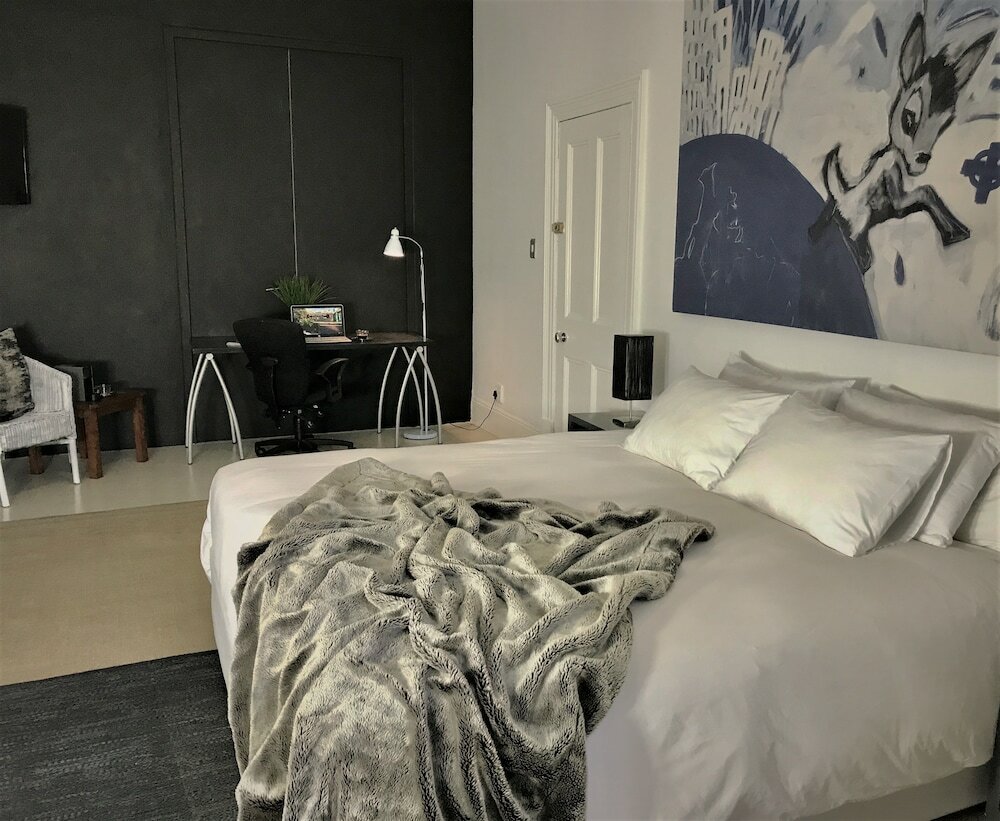 Фото Cactus House Gay Male Guesthouse - Adults Only