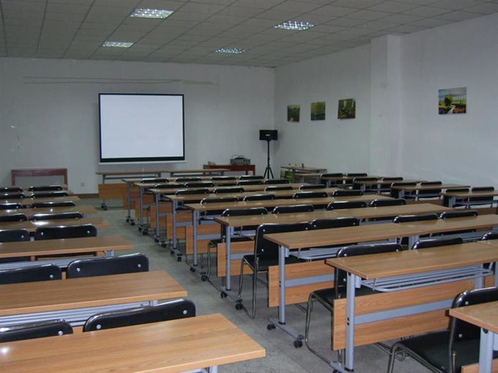 Фото GreenTree Inn Shanghai Hongqiao Airport Hotel