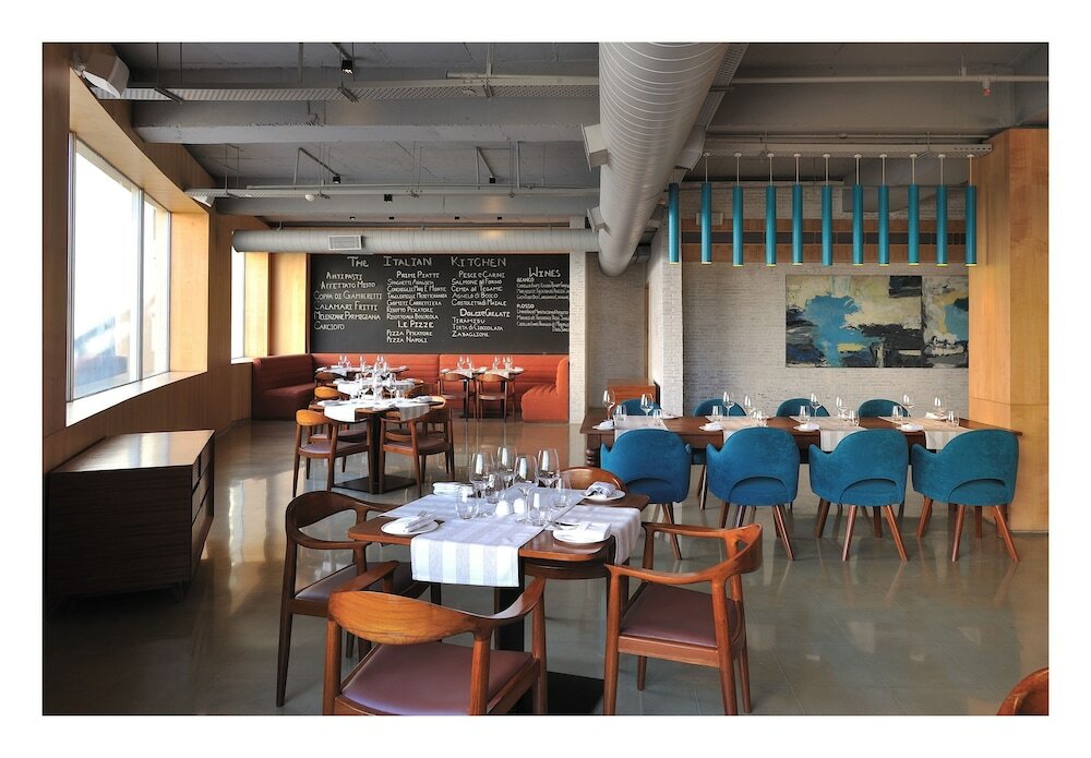 Фото Anya Gurgaon Hotel