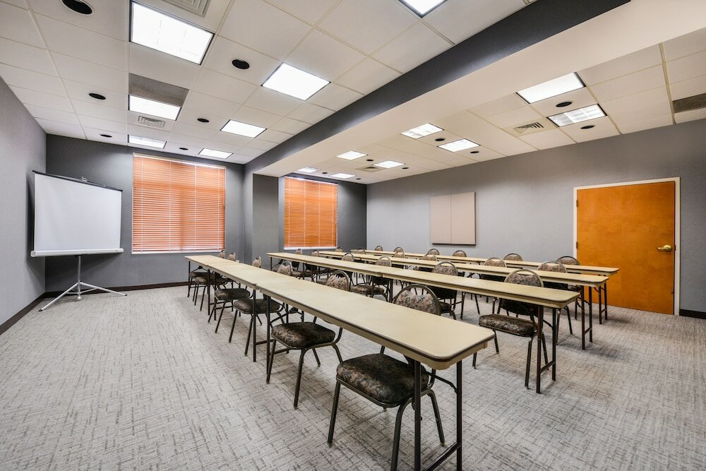 Фото Wingate by Wyndham Charlotte Airport I-85/i-485