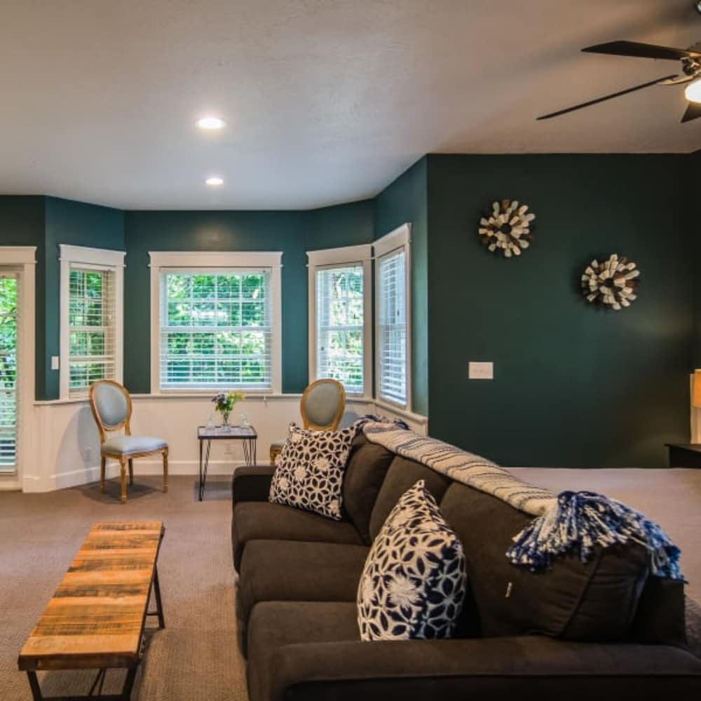 Фото Campbell House Inn