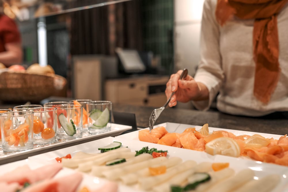 Фото Stadtoase Kolping Hotel