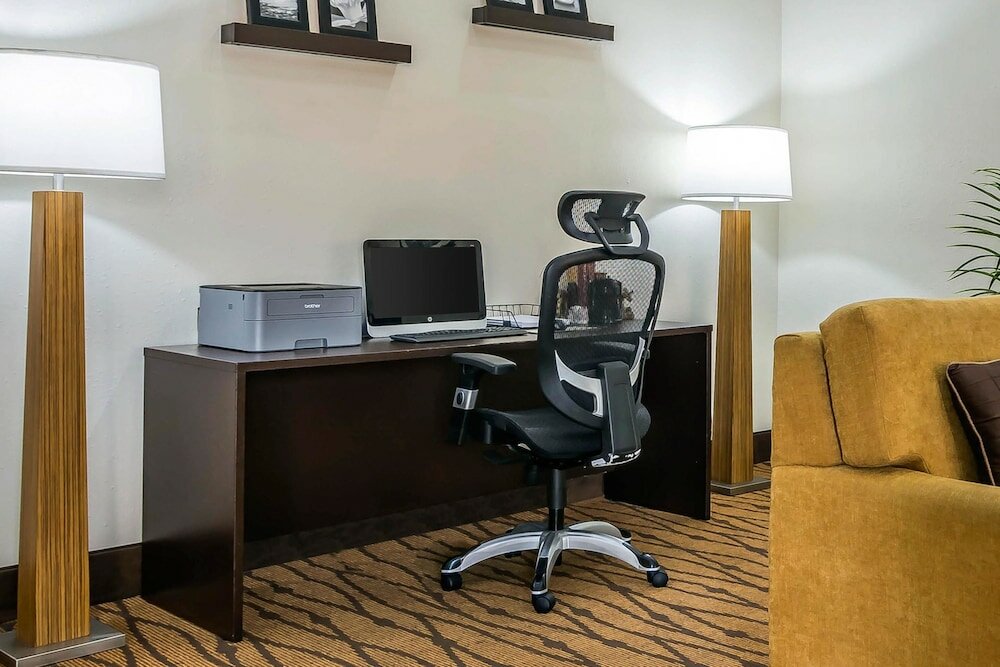 Фото Sleep Inn near The Avenue