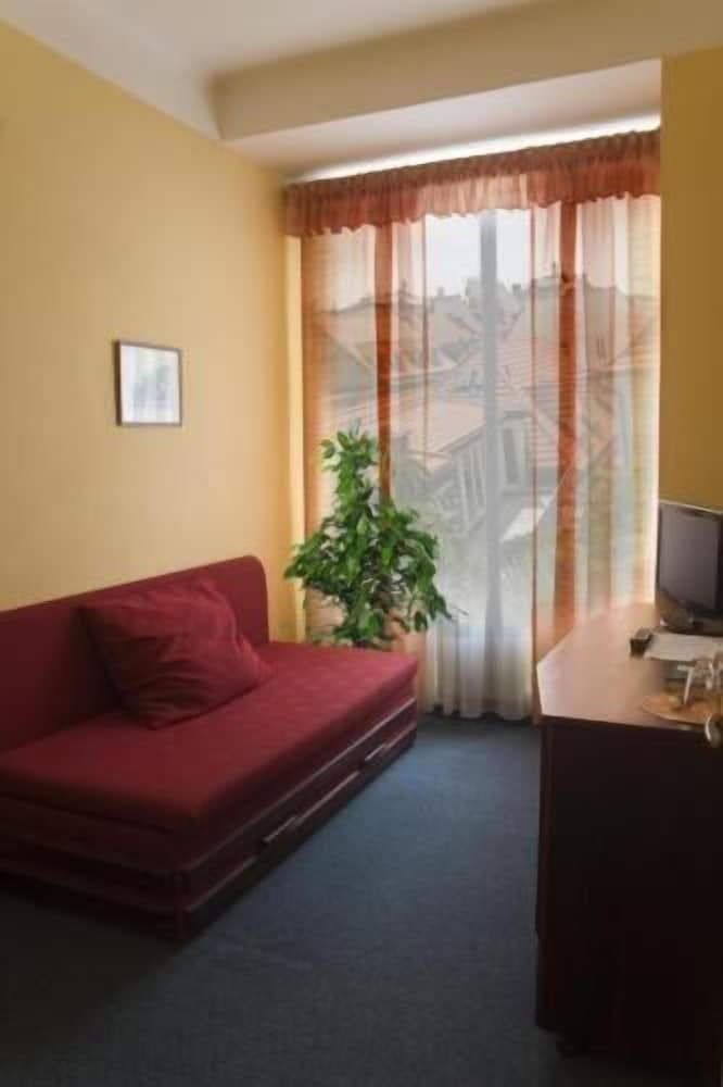 Фото At The Old Lady