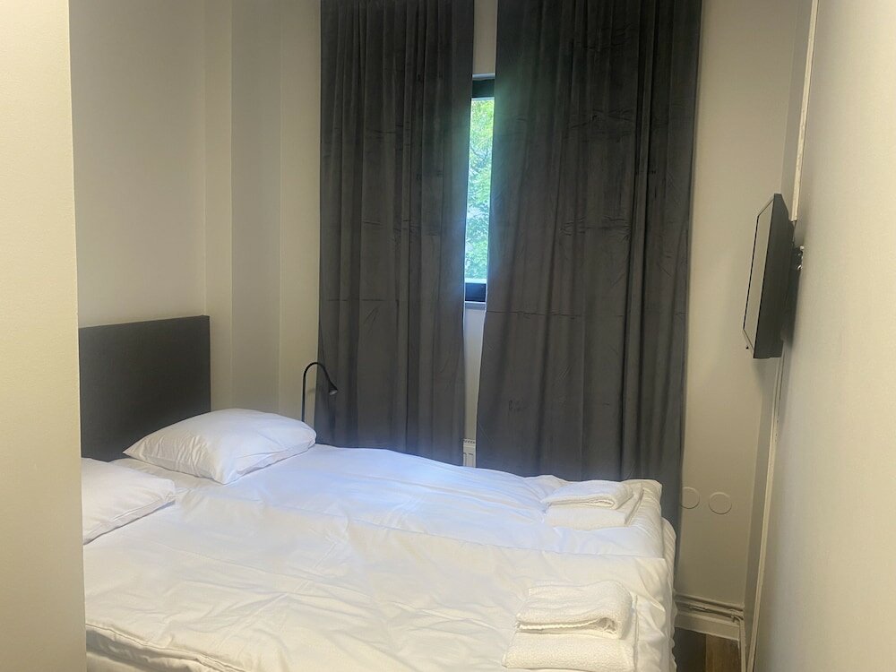 Фото Metro Hotel