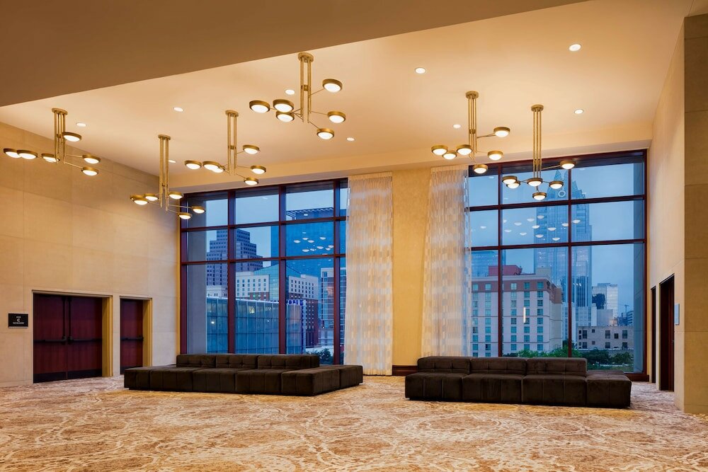 Фото Hilton Austin
