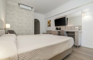 Гостиница Atlantis Hotel