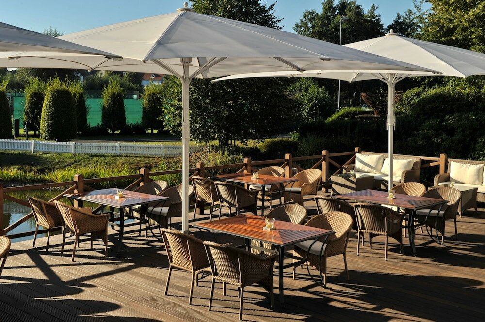 Фото Court Hotel