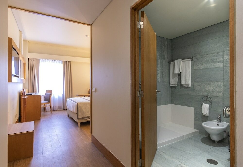 Фото Comfort Inn Ponta Delgada