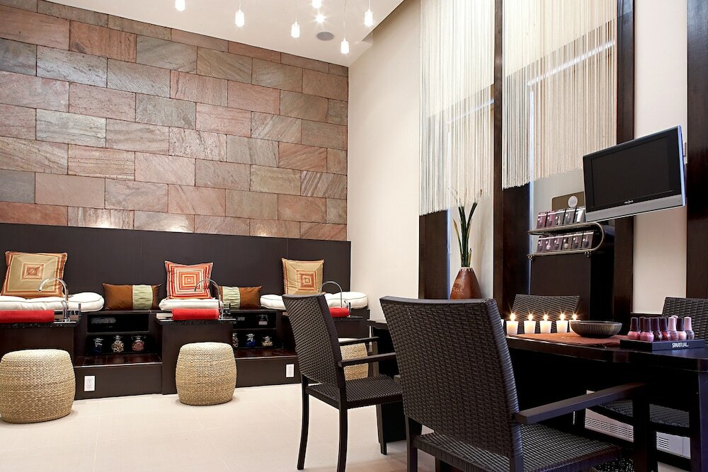 Фото Best Western Parkway Hotel Toronto North