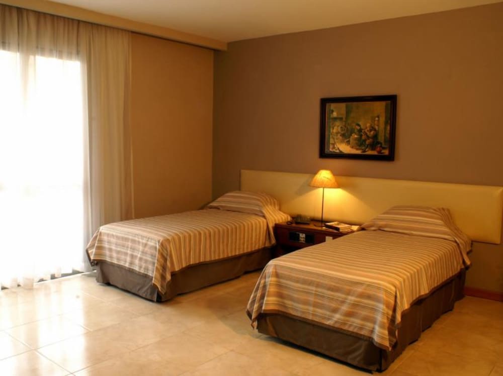 Фото Duque Center Hotel