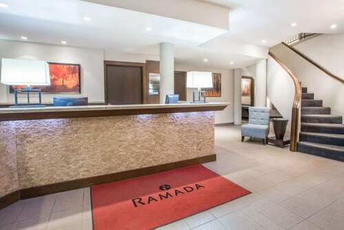 Гостиница Ramada by Wyndham Kamloops в Камлупсе