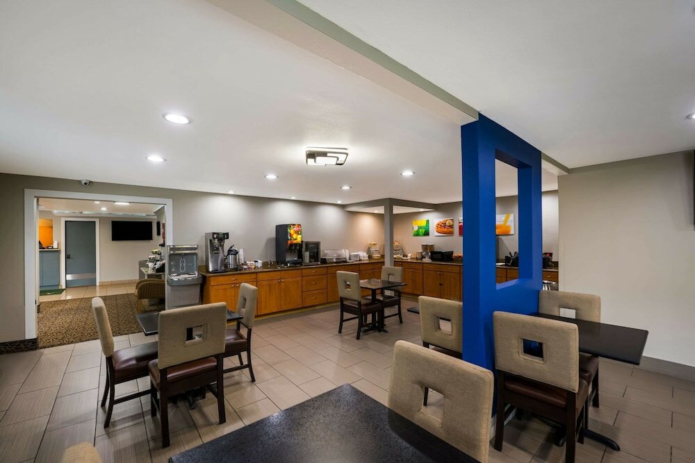 Фото Quality Inn SeaTac Airport-Seattle