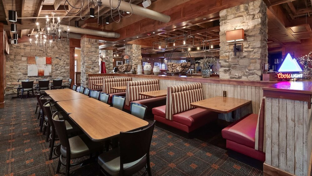 Фото Best Western Plus Bloomington Hotel