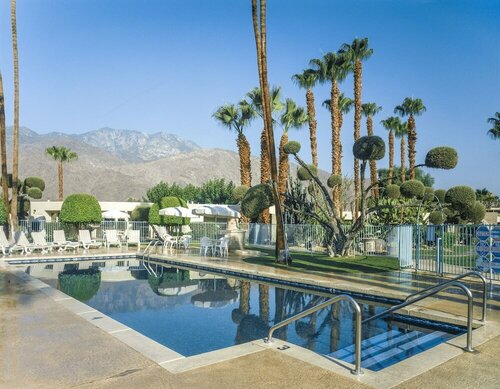 Внешний вид отеля Desert Isle of Palm Springs в Палм-Спрингс, фото 1