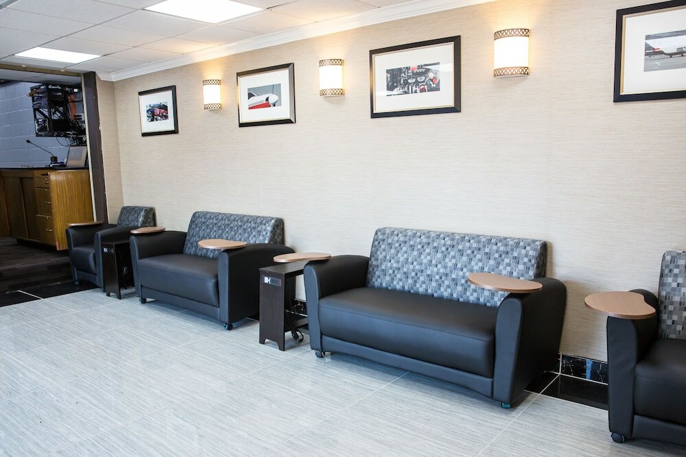 Фото Ramada Plaza by Wyndham Chicago North Shore