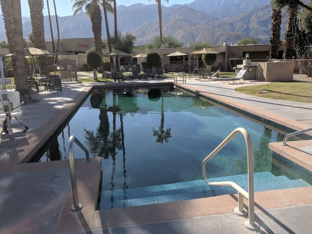 Фото Desert Isle of Palm Springs