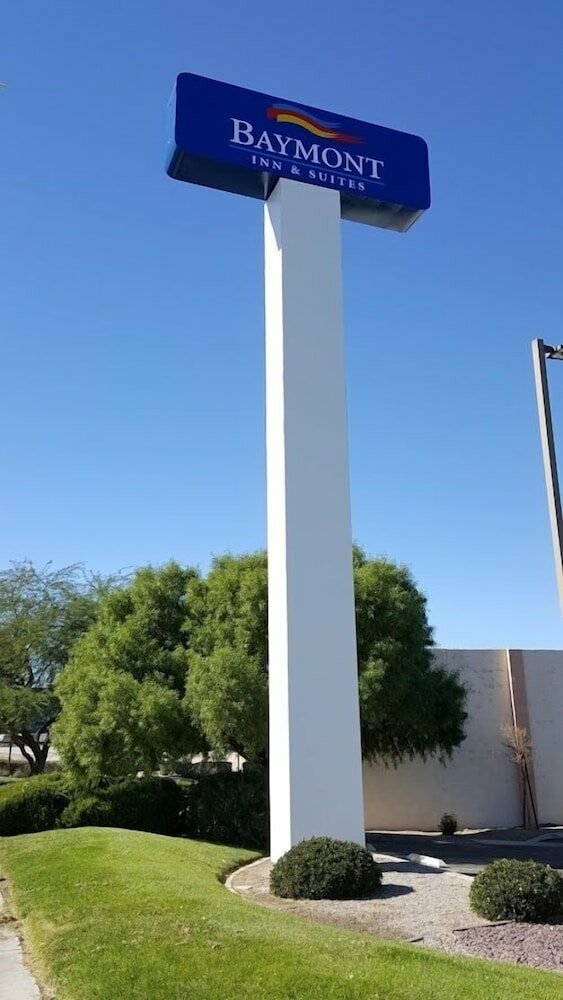 Фото Baymont by Wyndham Barstow Historic Route 66