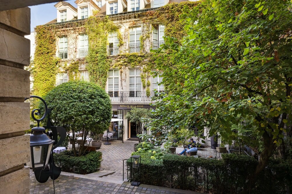Фото Pavillon de La Reine