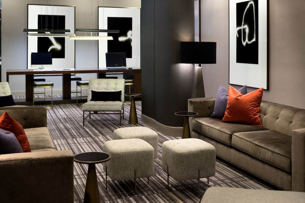 Фото DoubleTree by Hilton Dallas - Campbell Centre