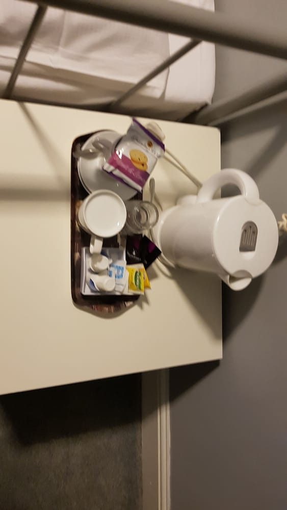 Фото Mandalay Picton House Hotel