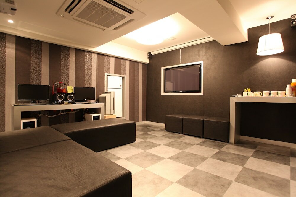 Фото Hotel April 2nd